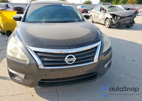 2015 Nissan Altima 2.5 из США, поврежденный, VIN 1N4AL3AP5FN400758
